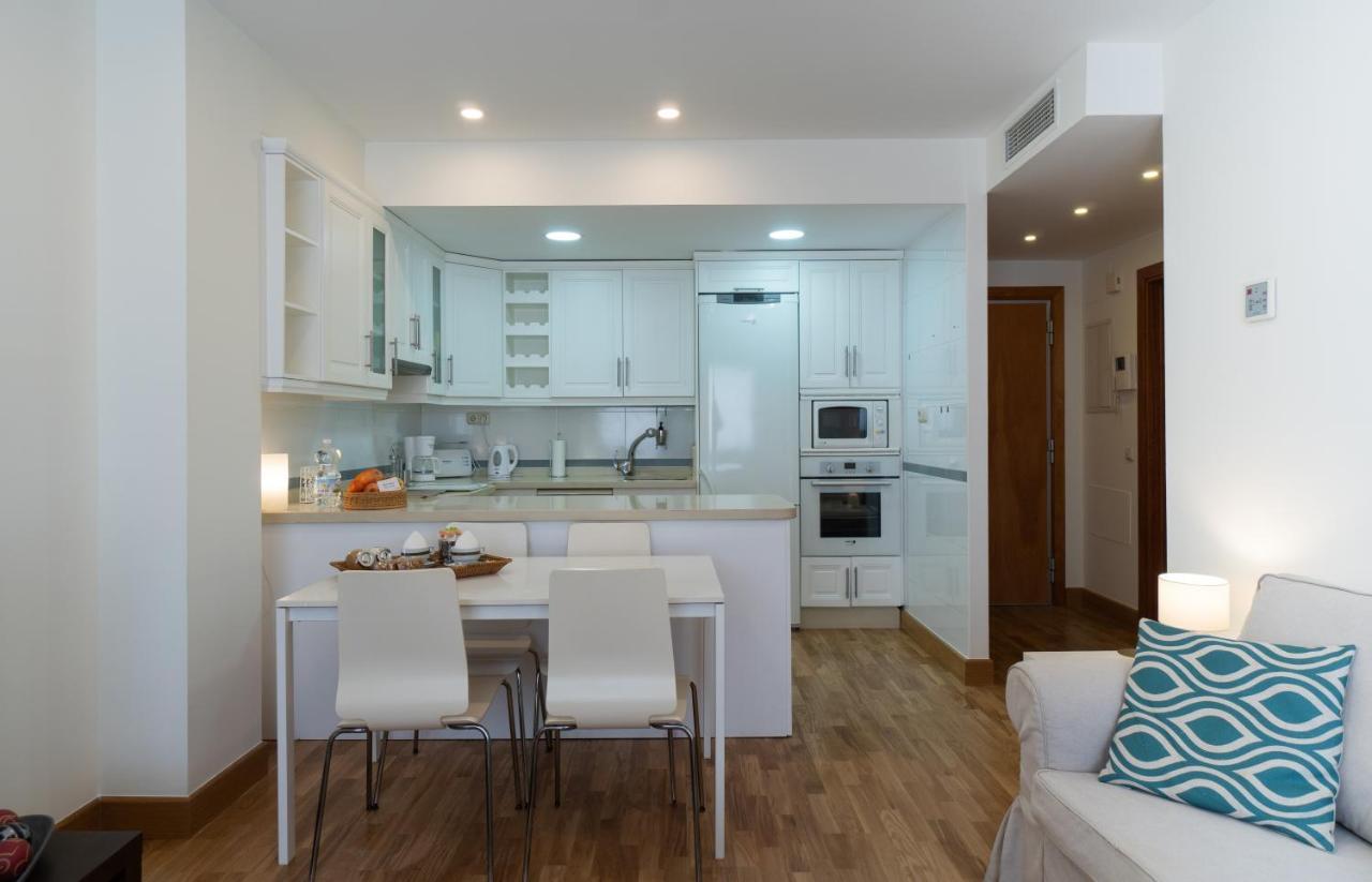 Malaga Centro Maria Zambrano Apartment Ngoại thất bức ảnh