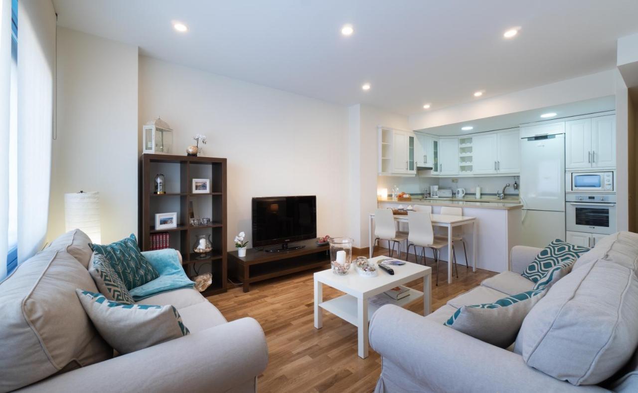 Malaga Centro Maria Zambrano Apartment Ngoại thất bức ảnh
