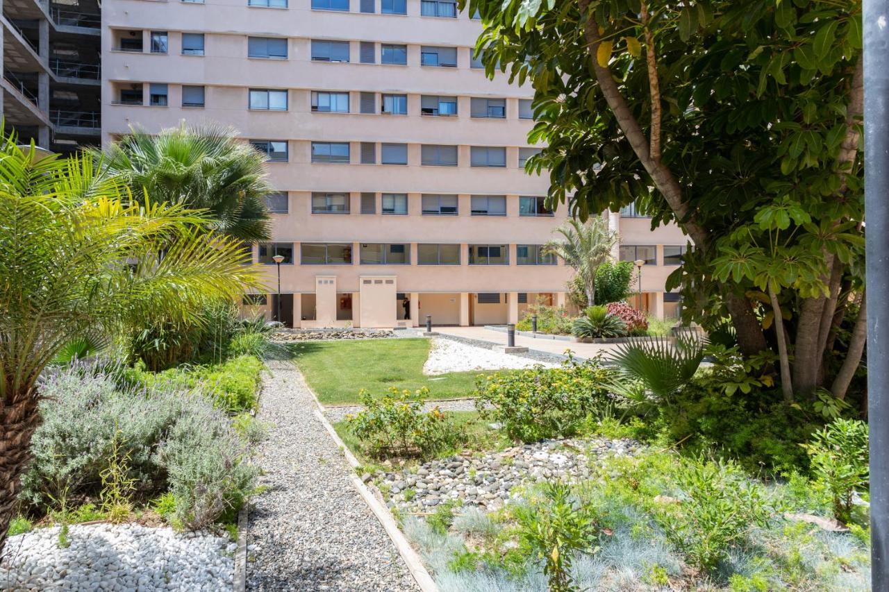 Malaga Centro Maria Zambrano Apartment Ngoại thất bức ảnh