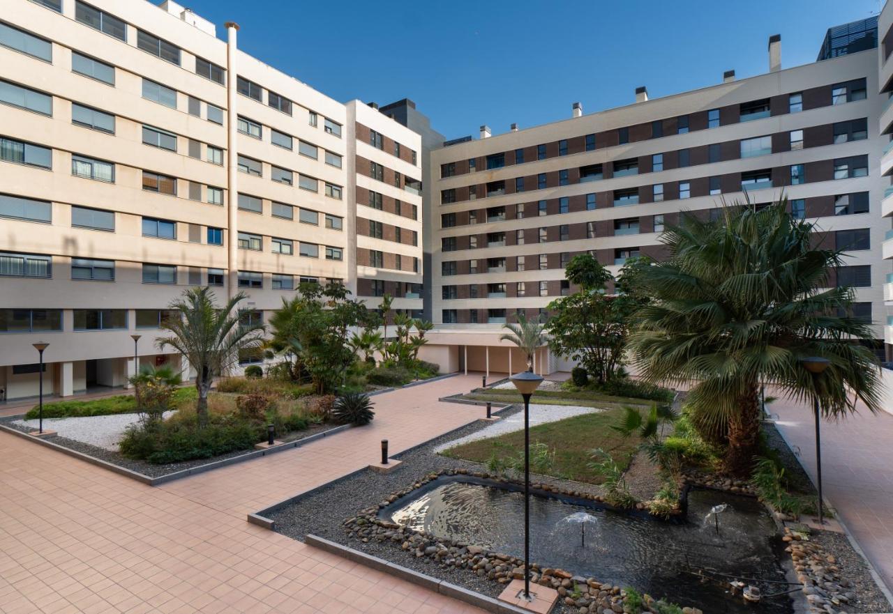 Malaga Centro Maria Zambrano Apartment Ngoại thất bức ảnh